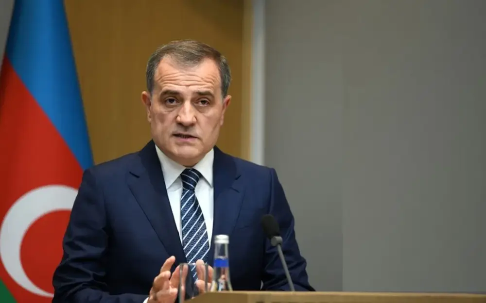 Ceyhun Bayramov Polşaya getdi