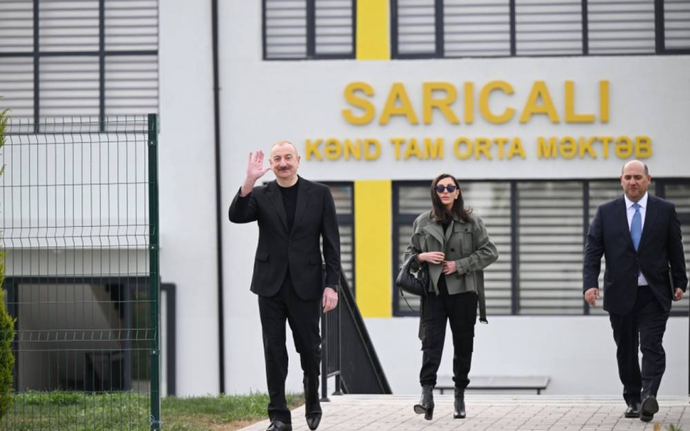 Prezidentin sosial şəbəkə hesablarında Sarıcalıya səfərdən görüntülər paylaşılıb