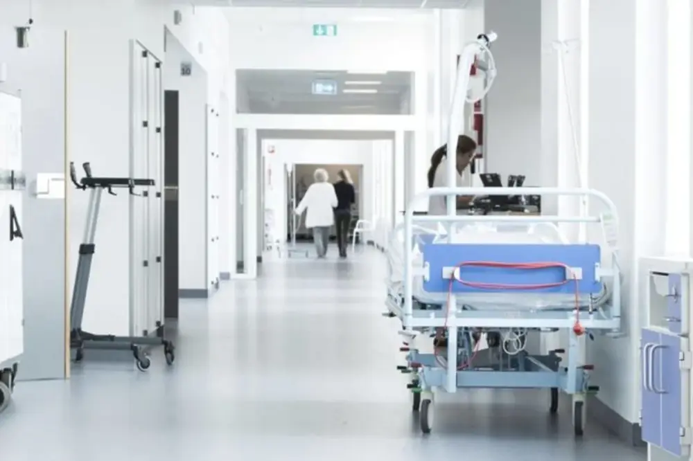 Yevlaxda yıxılan 72 yaşlı kişi xəstəxanada öldü