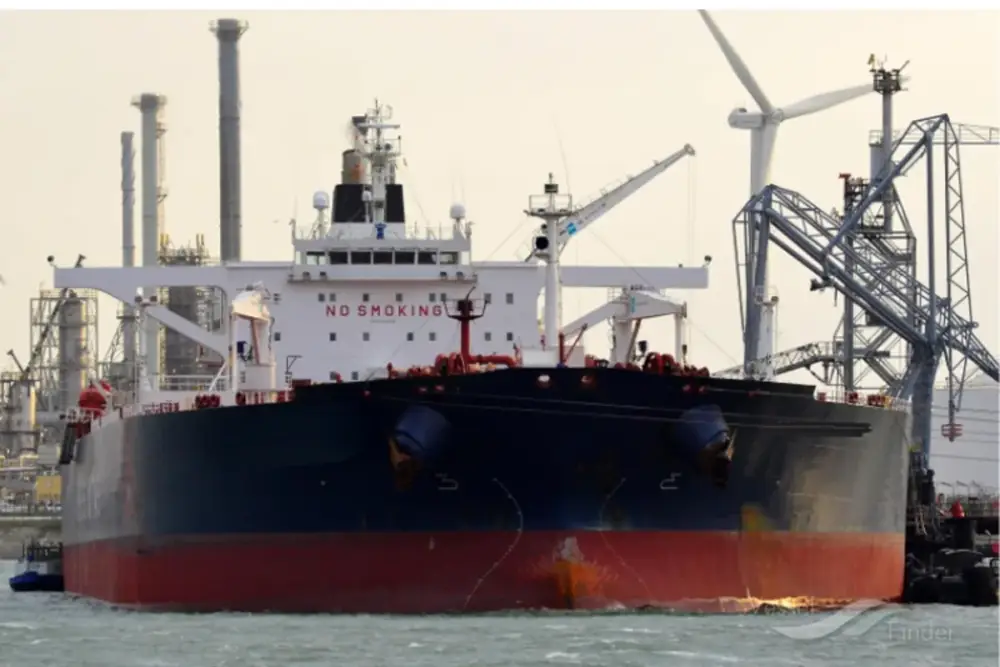 KİV: Türkiyənin neft tankeri dronla vurulub