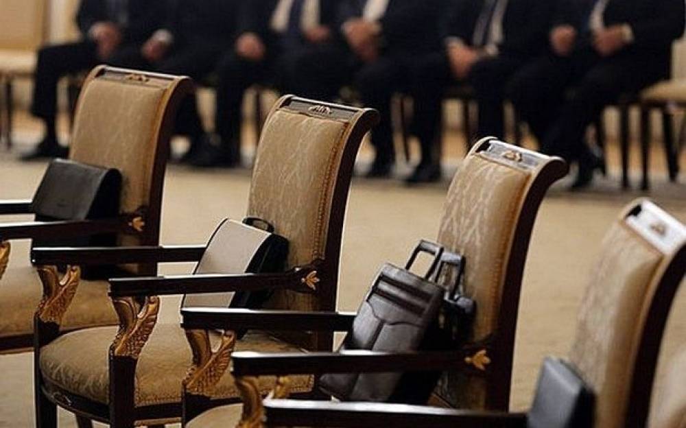 Dövlət orqanlarının rəhbər işçilərinə yeni vəzifə maaşları müəyyən edilib - SİYAHI