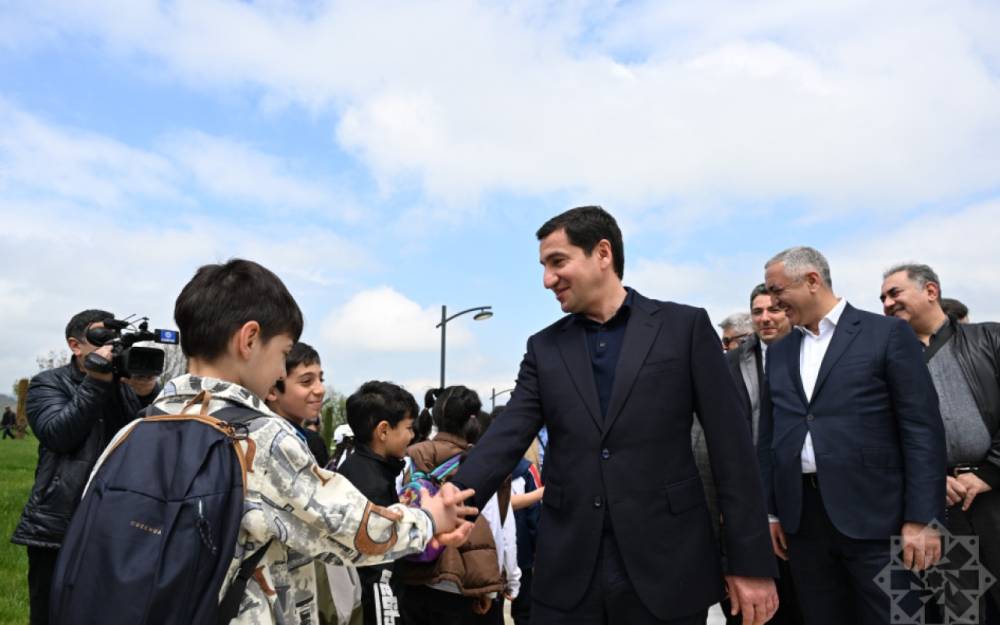 "Azərbaycan regionda sülhə can atır" - Hikmət Hacıyev