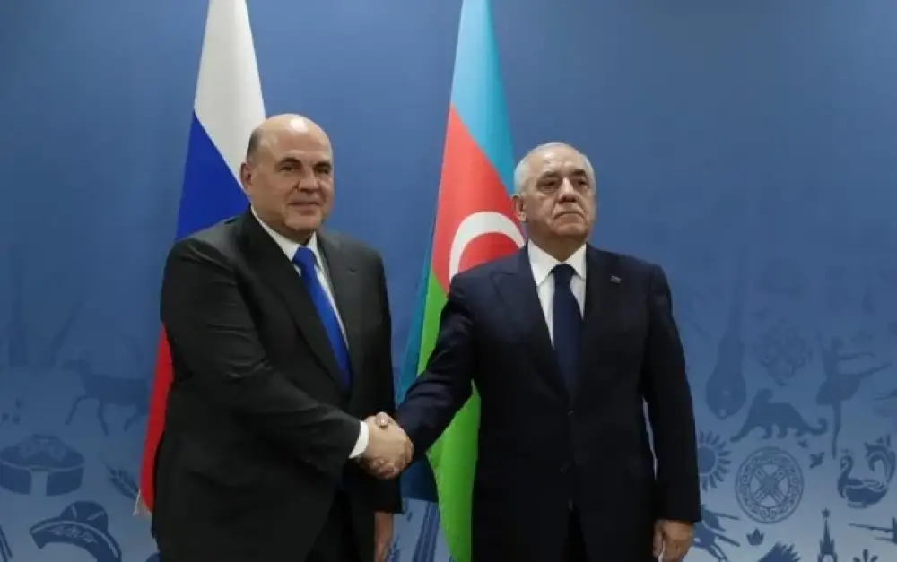 Əli Əsədov Mişustinlə danışdı