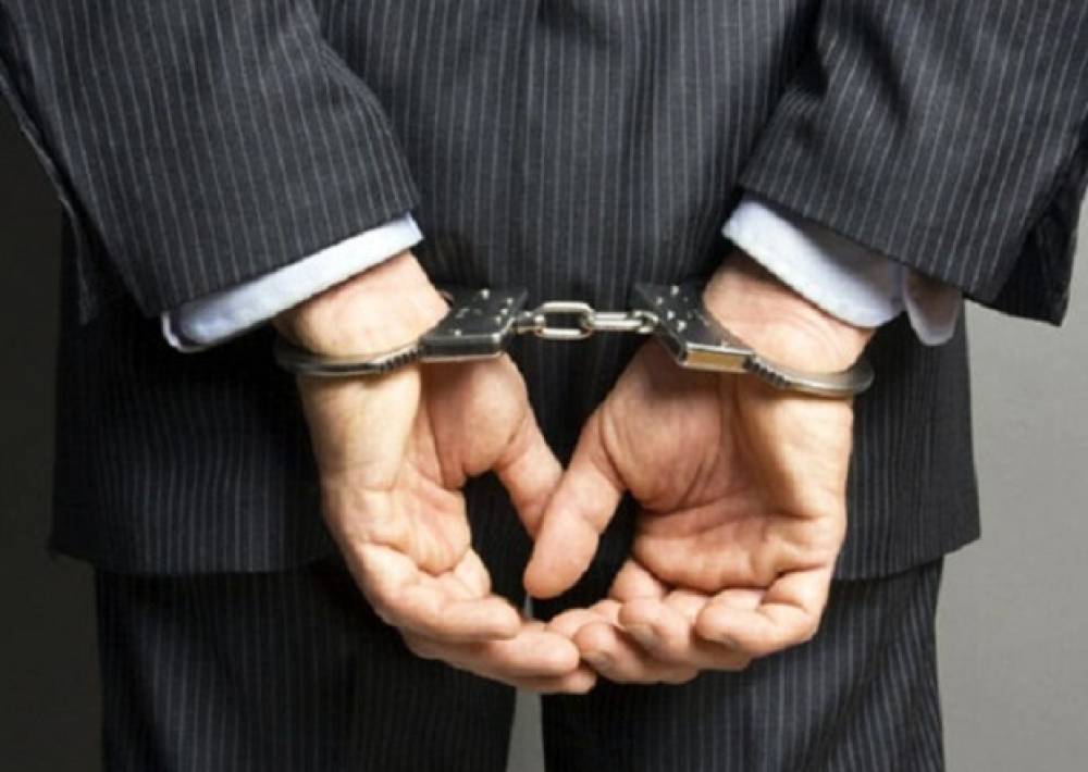 Azərbaycanda daha bir vəzifəli şəxs həbs edildi