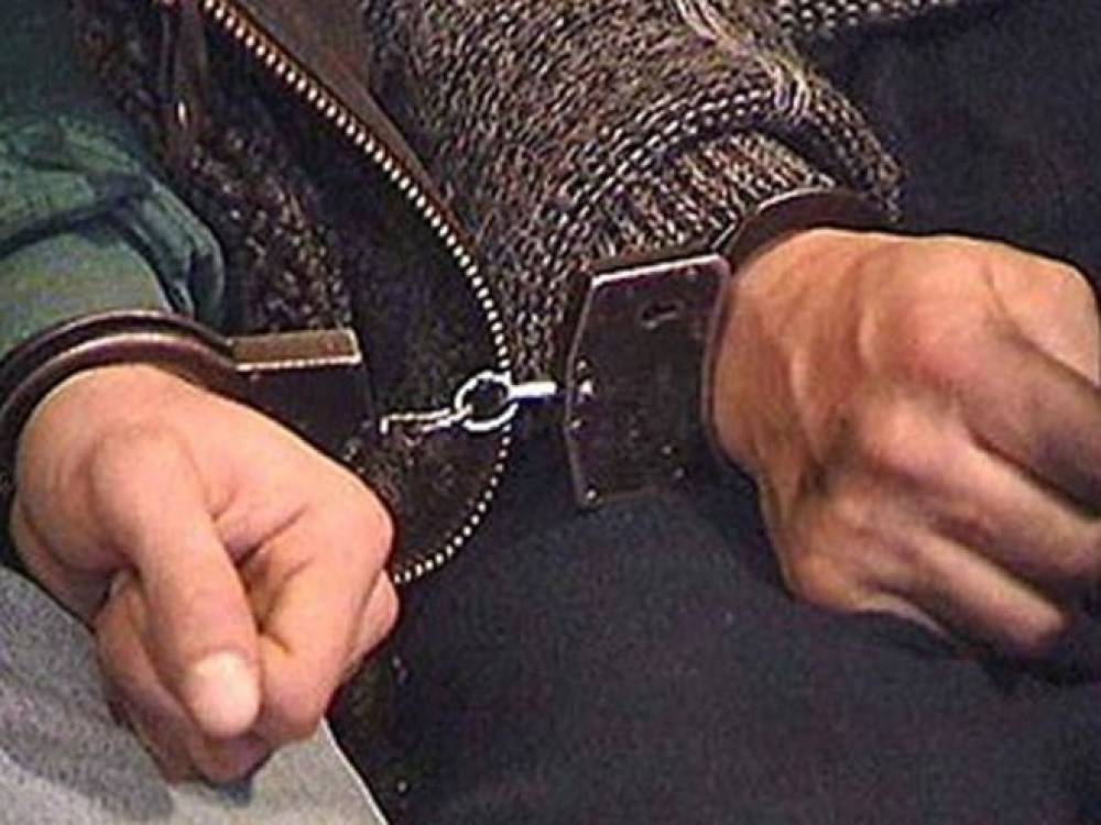 İçkili halda işıq və qaza görə 102-yə zəng etdi, həbs olundu