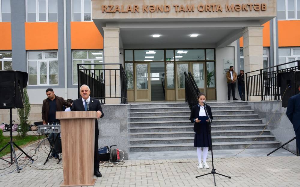 Ağdamda yeni məktəb binasının açılışı olub - FOTOLAR