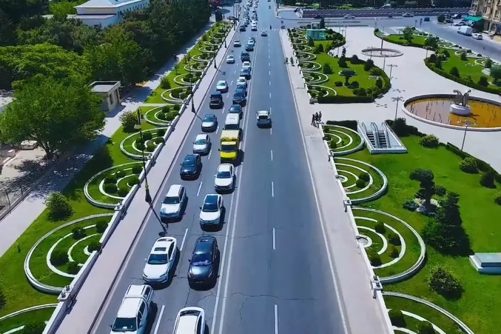 Bakının Koroğlu Rəhimov küçəsində hərəkətin təşkilində dəyişikliklər edilir