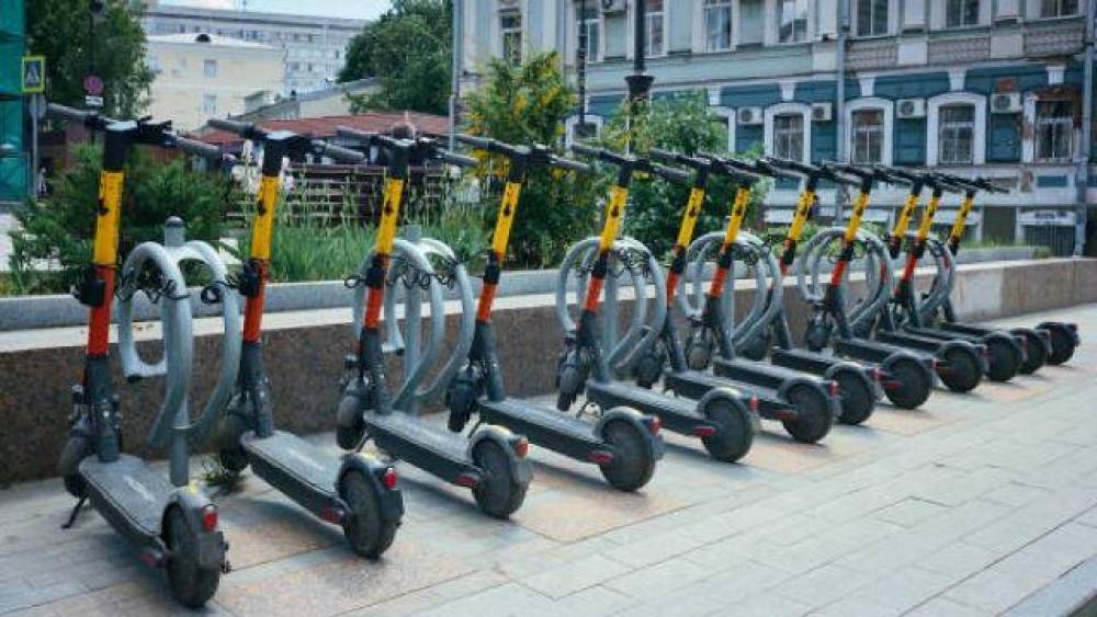 Skuterdən yıxılan 42 yaşlı kişi öldü