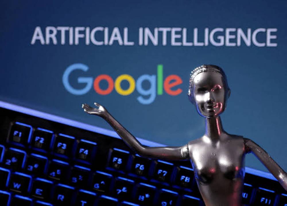 Reuters: Google Aİ qaydalarının axtarış keyfiyyətinə təsir etdiyini bildirir