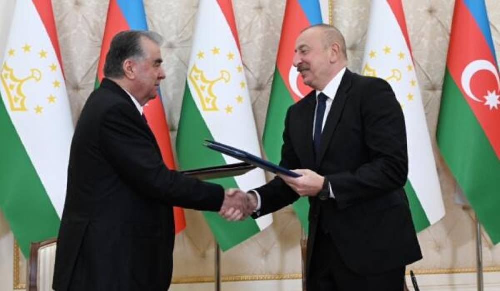 İlham Əliyev İmaməli Rəhmanı təbrik etdi
