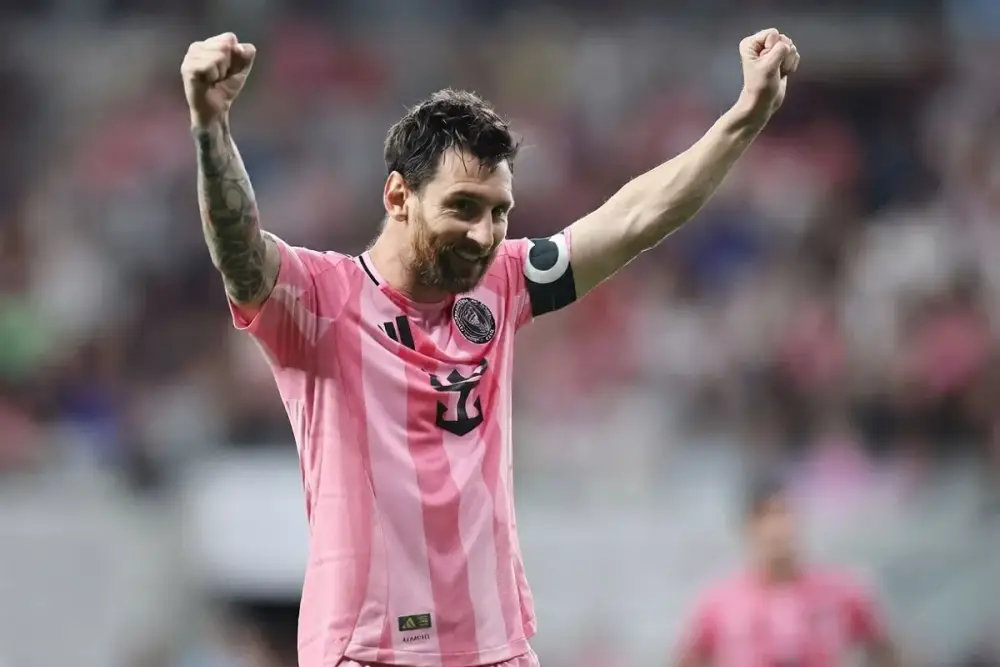 Lionel Messi karyerasında 930-cu qolunu vurub