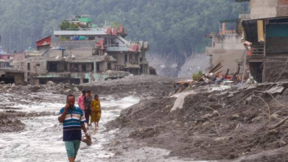 BMT: Nepalda baş verən daşqınlar nəticəsində ən azı 2,2 milyon ton dağıntı qalıb