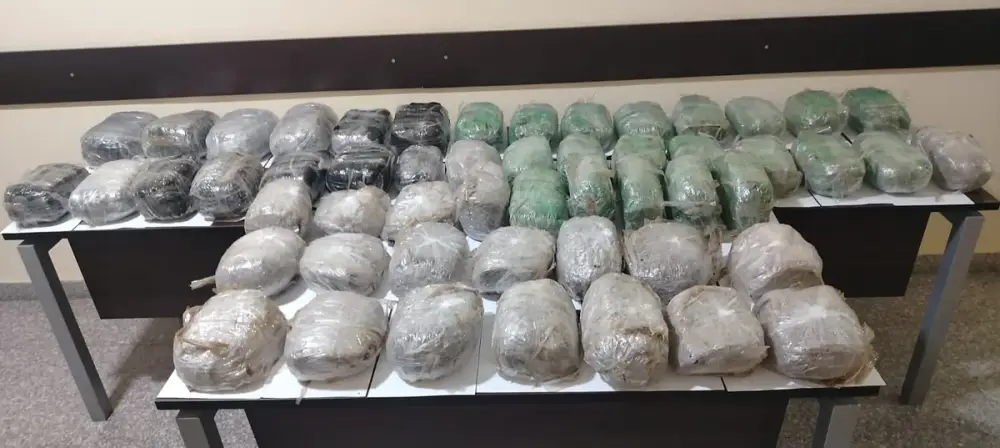 İrandan Azərbaycana 111 kiloqram narkotiki keçirmək istədilər